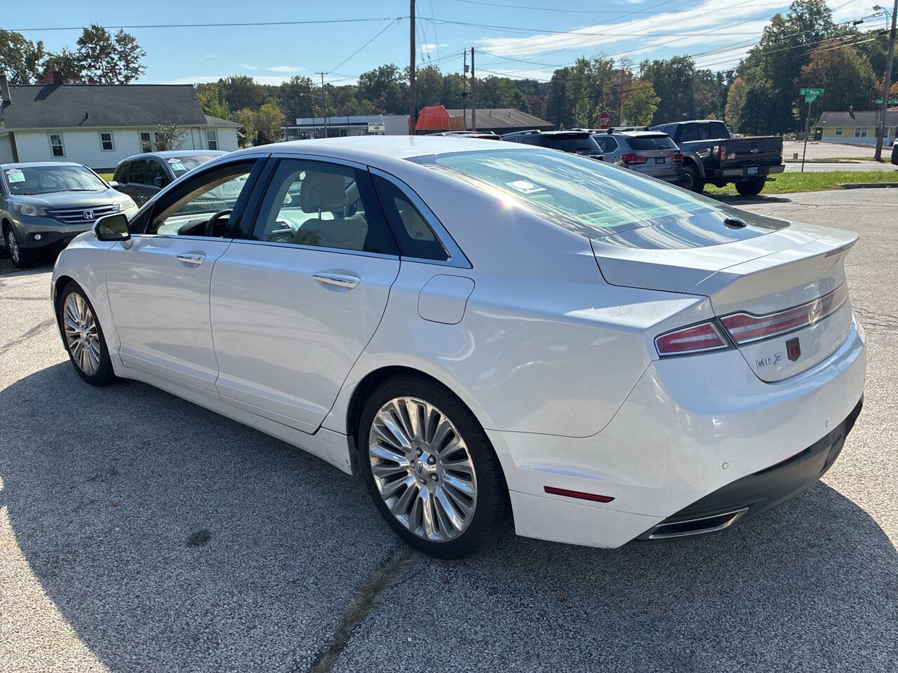 Used 2013 Lincoln MKZ FWD image 18