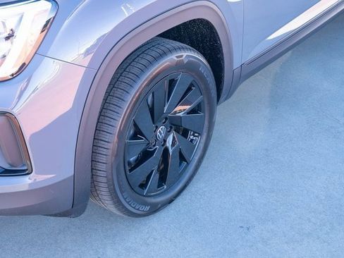 New 2026 Volkswagen Atlas Cross Sport SE image 10