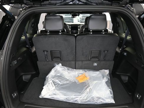 Used 2025 Jeep Grand Cherokee L Limited image 34