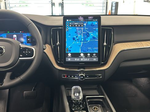 New 2026 Volvo XC60 T8 Plus w/ Protection Package Premier AWD/4WD image 11