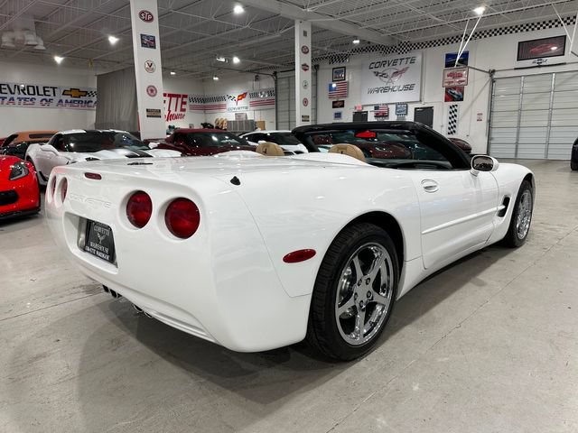Used 2004 Chevrolet Corvette Convertible RWD image 21