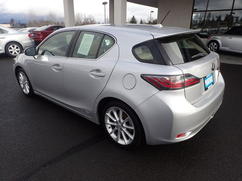 Used 2012 Lexus CT 200h Premium image 3