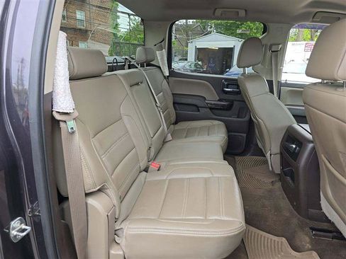 Used 2015 GMC Sierra 2500 Denali w/ Duramax Plus Package AWD/4WD image 10