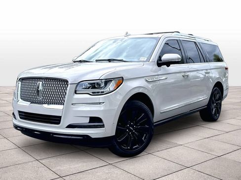 Used 2024 Lincoln Navigator L Reserve AWD/4WD image 1
