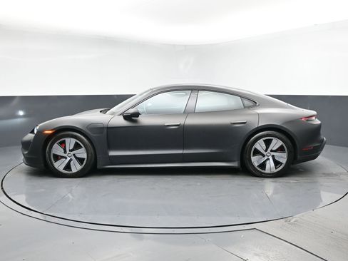 Used 2020 Porsche Taycan 4S AWD/4WD image 4