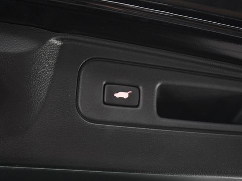 Used 2023 Honda Passport EX-L image 14