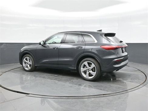 New 2025 Audi Q5 Prestige image 5