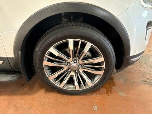 Used 2018 Ford Explorer Platinum AWD/4WD image 10