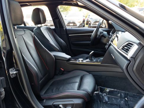 Used 2017 BMW 330i xDrive Sedan AWD/4WD image 27