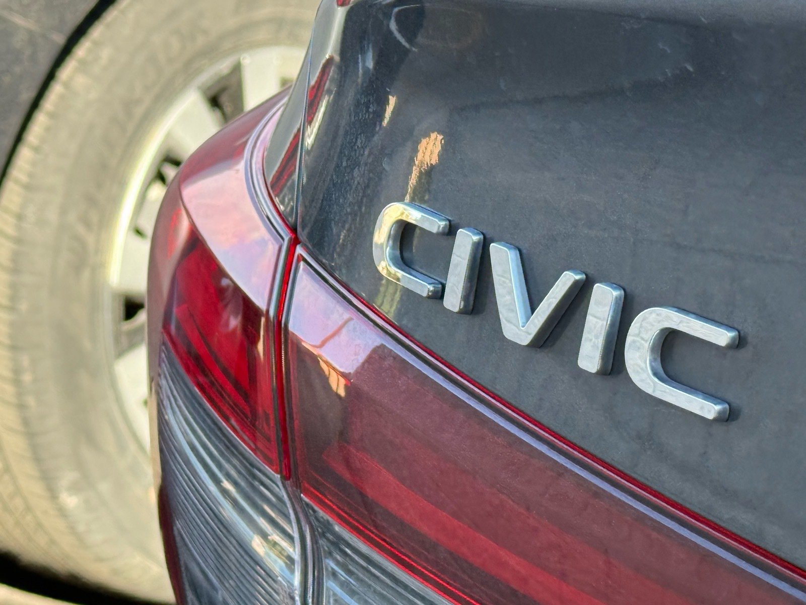 Used 2025 Honda Civic Sport image 13