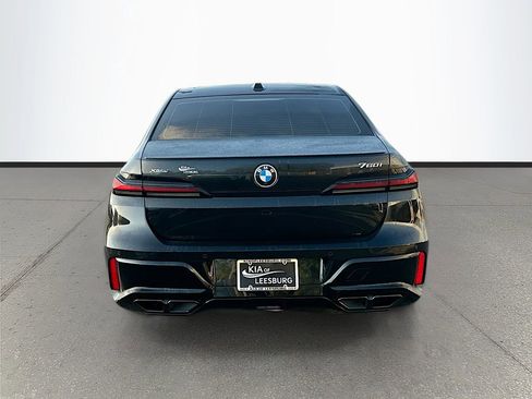 Used 2023 BMW 760i xDrive image 6