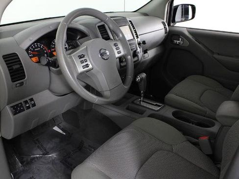 Certified 2019 Nissan Frontier SV image 15