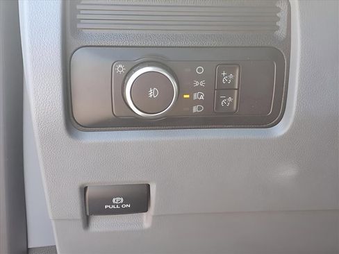 New 2025 Ford F550 4x4 Regular Cab Super Duty image 15