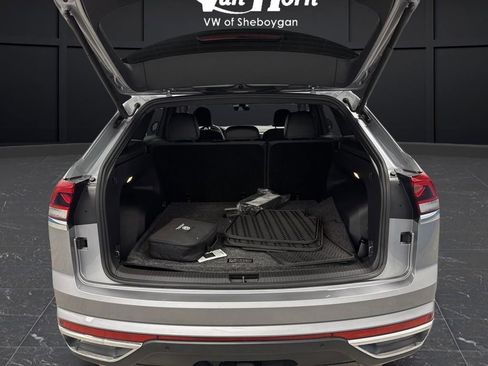 Used 2023 Volkswagen Atlas Cross Sport SEL image 16