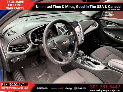 Used 2023 Chevrolet Malibu LT FWD image 16