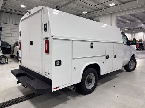 New 2026 Ford E-350 and Econoline 350 Super Duty w/ Power Equipment Group image 11