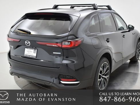 Used 2025 MAZDA CX-70 Plug-In Hybrid w/ Premium Pkg image 18