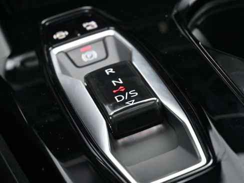 Used 2025 Audi Q5 Premium Plus image 31