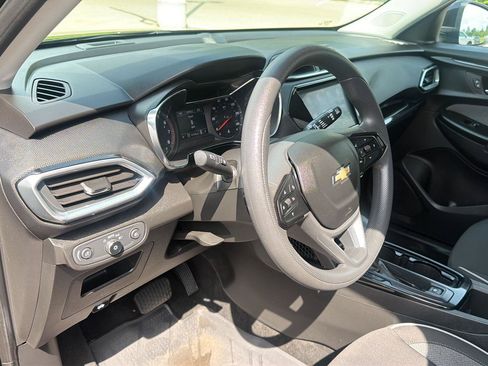 Used 2023 Chevrolet TrailBlazer LT w/ Convenience Package AWD/4WD image 15