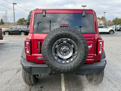 New 2025 Ford Bronco Badlands image 11