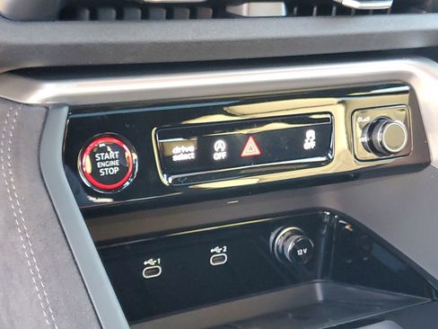 New 2025 Audi SQ5 Premium Plus image 28