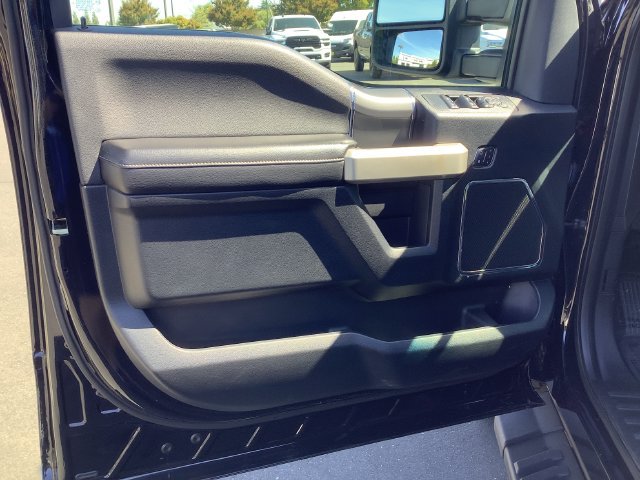 Used 2017 Ford F150 Lariat w/ Equipment Group 501A Mid AWD/4WD image 9