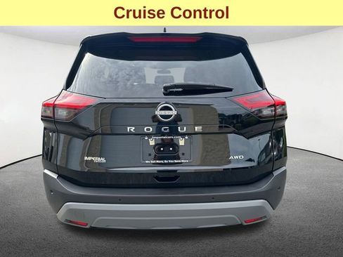Used 2023 Nissan Rogue S image 12