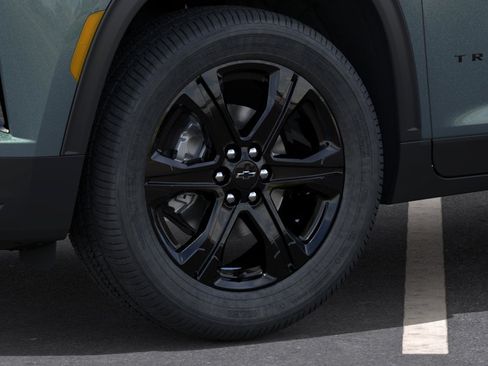 New 2027 Chevrolet Traverse LT w/ Midnight/Sport Edition FWD image 10