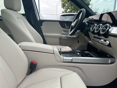 New 2026 Mercedes-Benz GLB 250 image 31