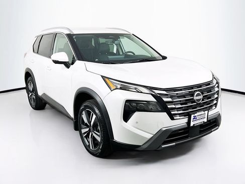 Used 2024 Nissan Rogue SL AWD/4WD image 1