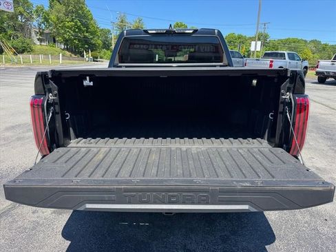 Used 2023 Toyota Tundra Limited w/ TRD Off-Road Package AWD/4WD image 20