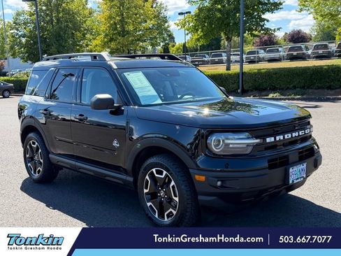 Used 2022 Ford Bronco Sport Outer Banks w/ Tech Package AWD/4WD image 1