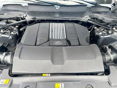 Used 2017 Land Rover Range Rover Sport HSE image 31