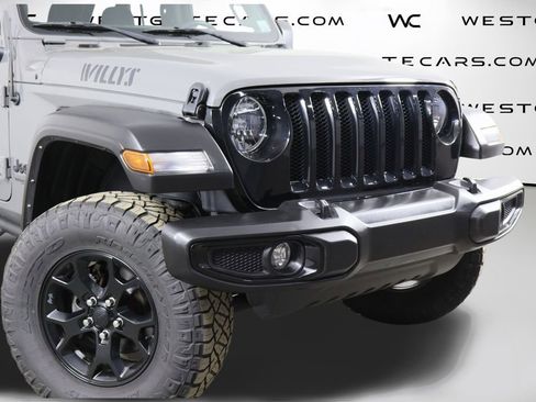 Used 2021 Jeep Wrangler Unlimited Sport image 40