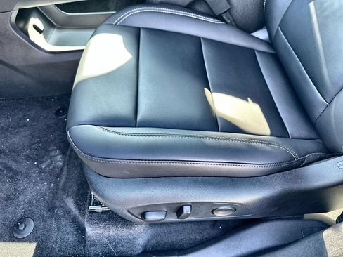 New 2026 GMC Acadia Elevation w/ Elevation Premium Package FWD image 25