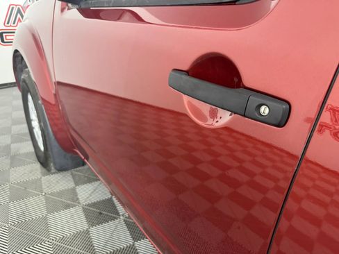 Used 2018 Nissan Frontier SV image 22