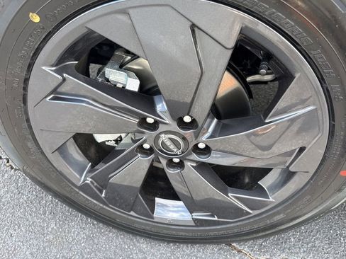 New 2026 Nissan Rogue SV FWD image 9