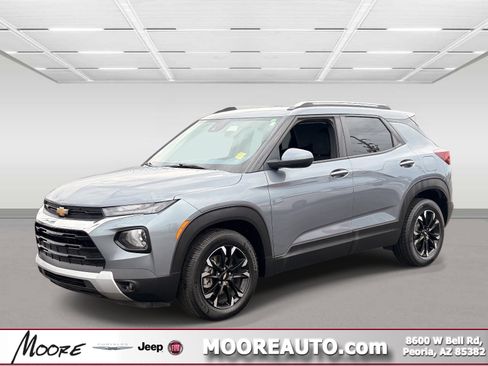 Used 2022 Chevrolet TrailBlazer LT FWD image 1