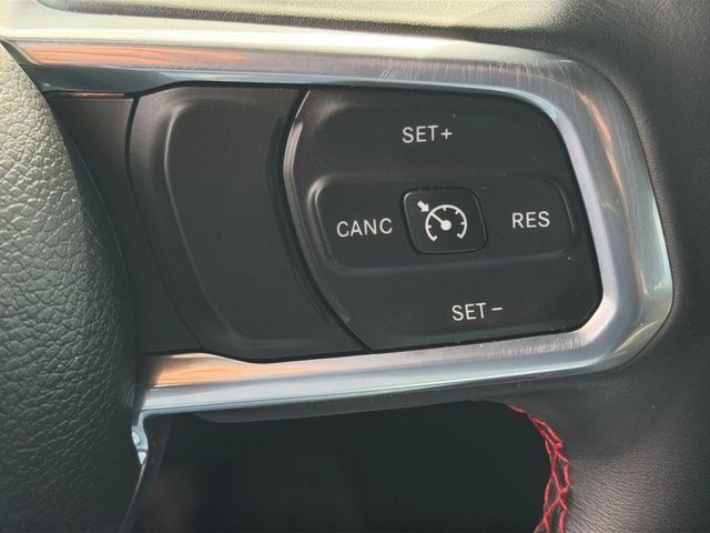 Used 2023 Jeep Wrangler Unlimited Rubicon w/ LED Lighting Group AWD/4WD image 27