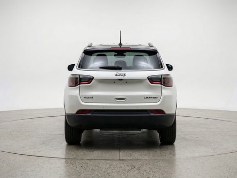 Used 2025 Jeep Compass Limited image 7