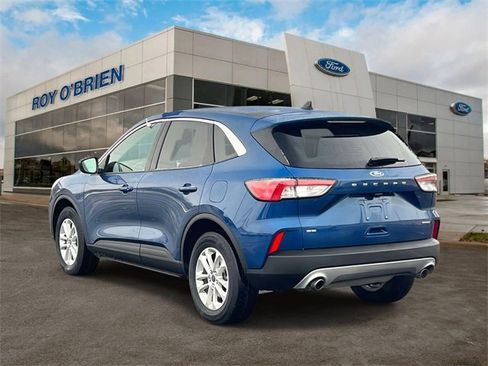 Certified 2022 Ford Escape SE w/ Convenience Package image 3