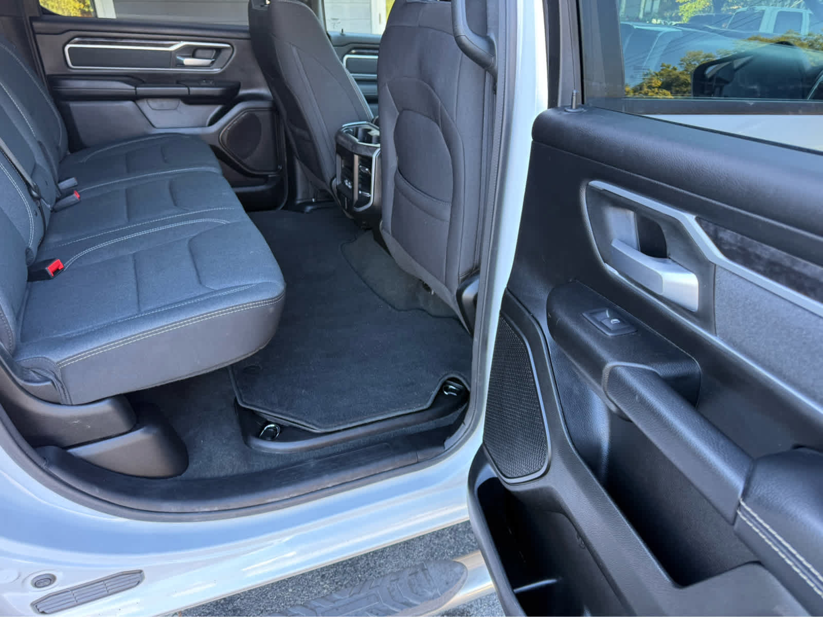 Used 2023 RAM 1500 Big Horn AWD/4WD image 18