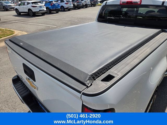 Used 2017 Chevrolet Colorado LT w/ LT Convenience Package RWD image 7