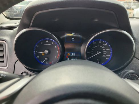 Used 2018 Subaru Outback 2.5i Touring image 10