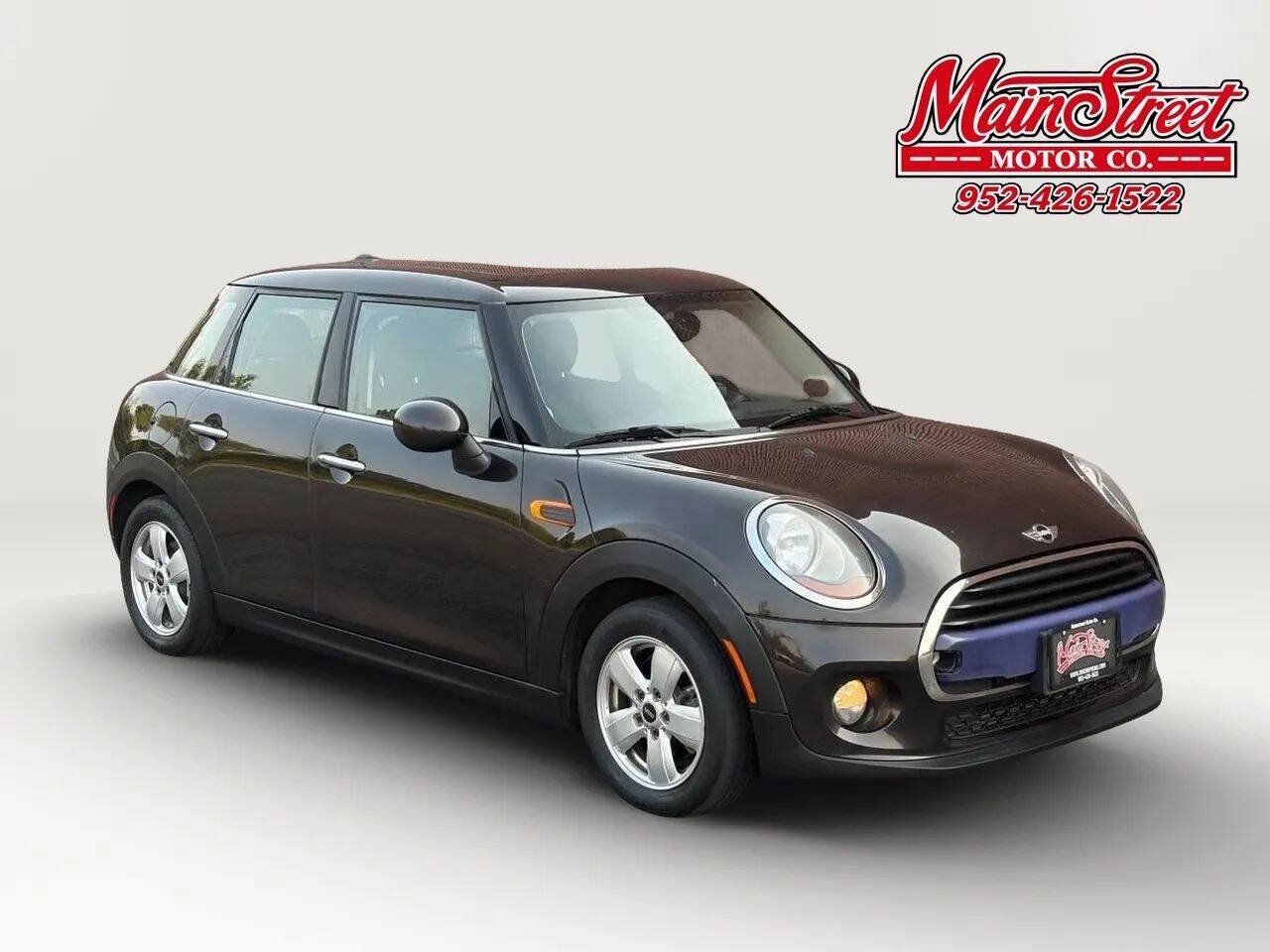 Used 2016 MINI Cooper 4-Door Hardtop FWD image 1