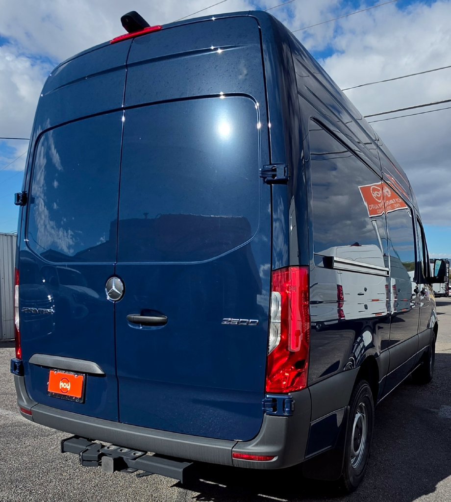 Used 2026 Mercedes-Benz Sprinter 2500 image 9