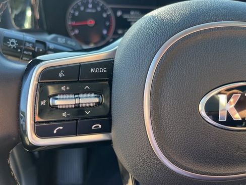 Used 2021 Kia Sorento SX image 19
