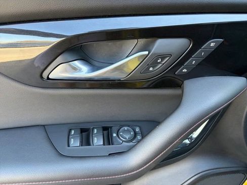 Certified 2023 Chevrolet Blazer RS w/ Driver Confidence II Package image 4