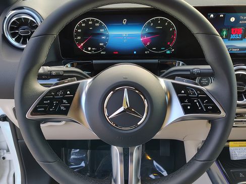 Certified 2026 Mercedes-Benz GLA 250 image 24