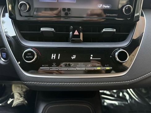 Used 2021 Toyota Corolla SE w/ Carpet Mat Package (TMS) image 21